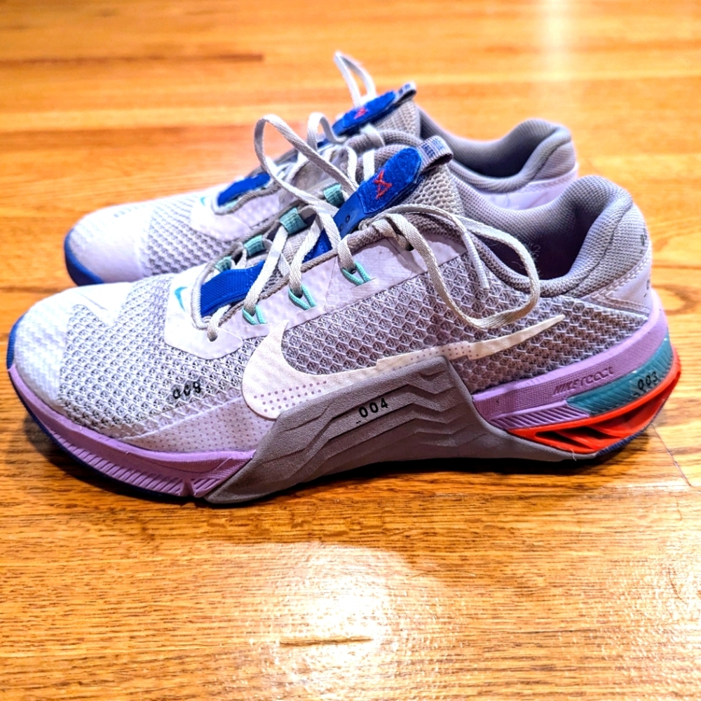 Nike Metcon 7, women's size 8.5, "Pure violet"